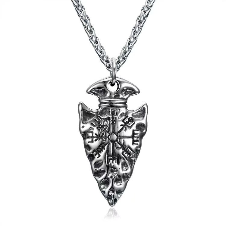 Cross-border European And American Hot Selling Viking Nordic Necklace Triangle Compass Compass Titanium Steel Chain Men&#039;s Fashionable Cool Jewelry